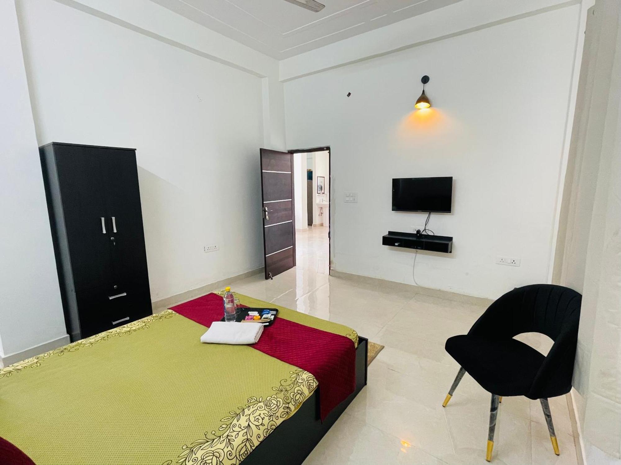 Atulyam Stays Sushant Golf City לקנאו מראה חיצוני תמונה