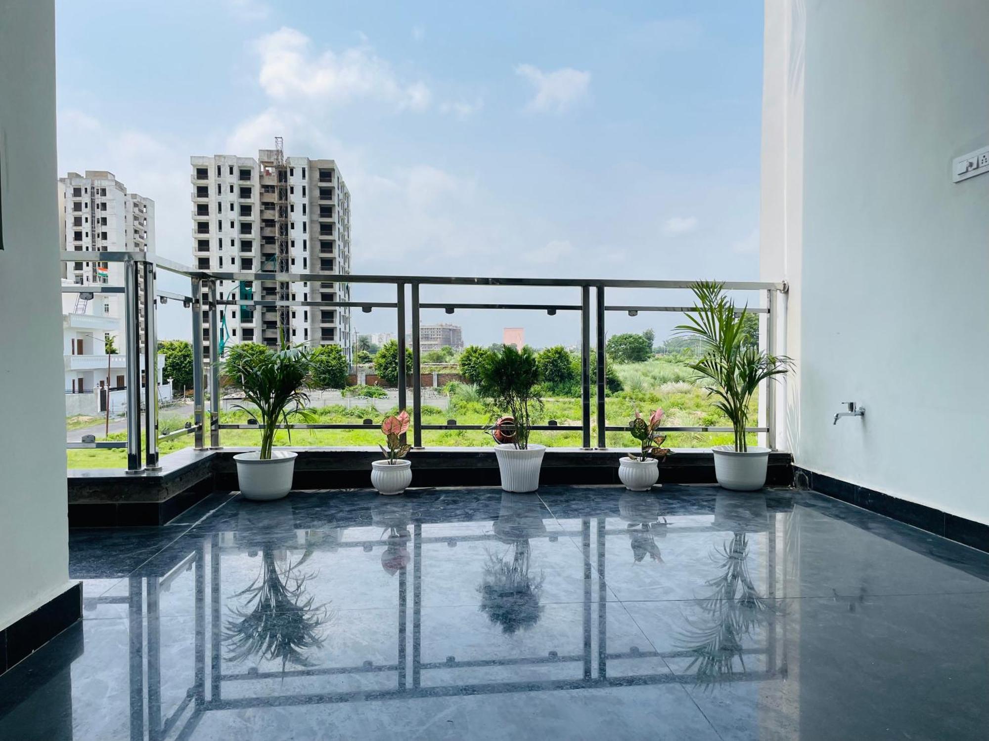 Atulyam Stays Sushant Golf City לקנאו מראה חיצוני תמונה
